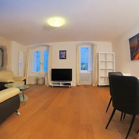 Apartment Pabs Residences - Grossmunsterplatz 1 *